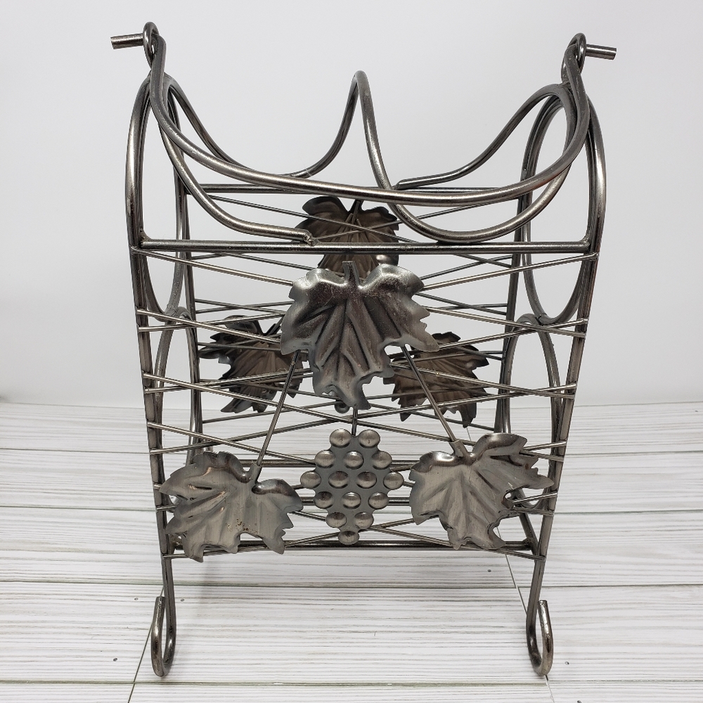 Wine Rack Wire Grapes Leaves Handle Holds 2 Bottles